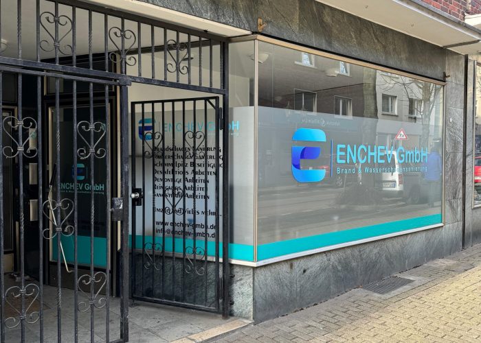 Enchev Gebäude Vorderbild